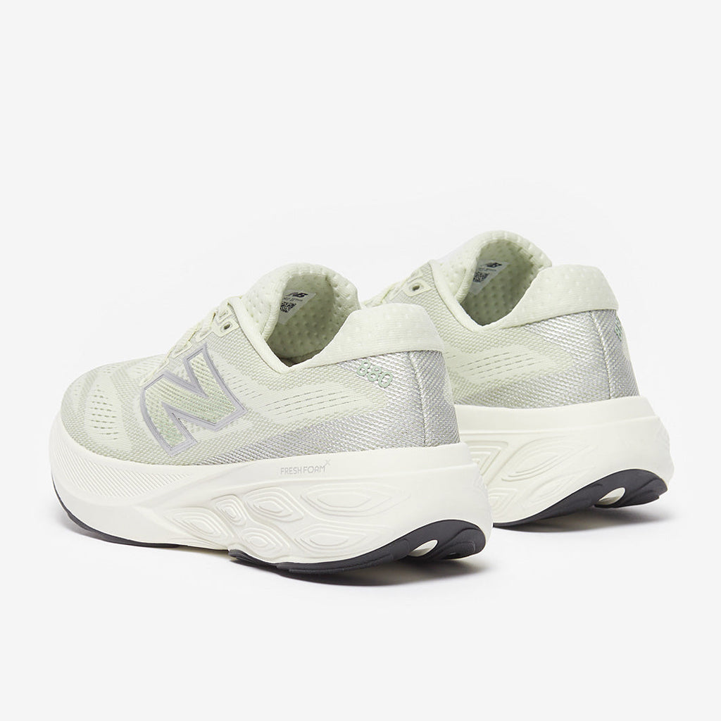 New Balance Womens 880v15