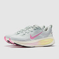 Nike Womens Vomero 18